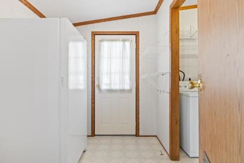 16 Larry Lane Brunswick ME 04011