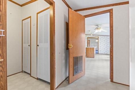 16 Larry Lane Brunswick ME 04011