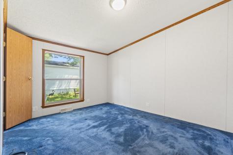 16 Larry Lane Brunswick ME 04011