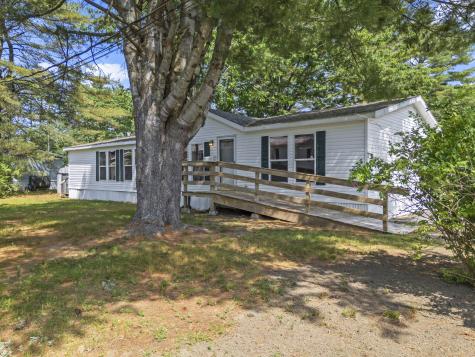 16 Larry Lane Brunswick ME 04011