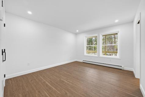 102 Noble Road Oxford ME 04270