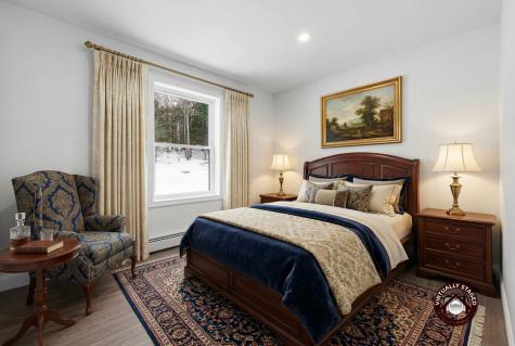 102 Noble Road Oxford ME 04270