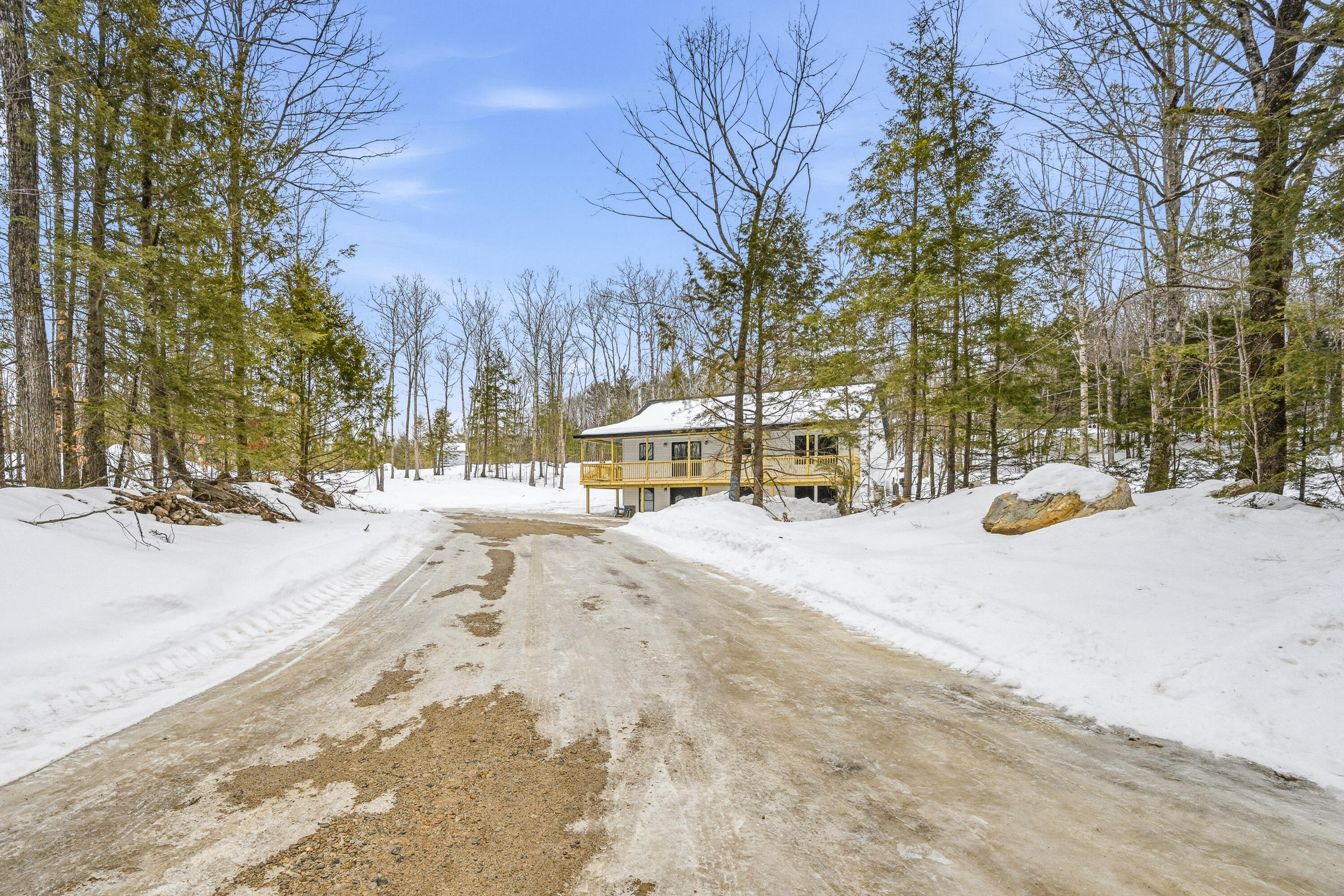 102 Noble Road Oxford ME 04270