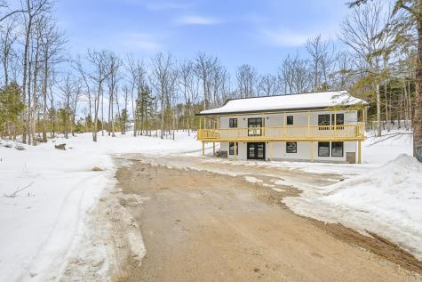 102 Noble Road Oxford ME 04270