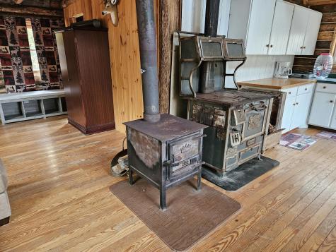 MR11 L35 Burbank Hill Road Avon ME 04966