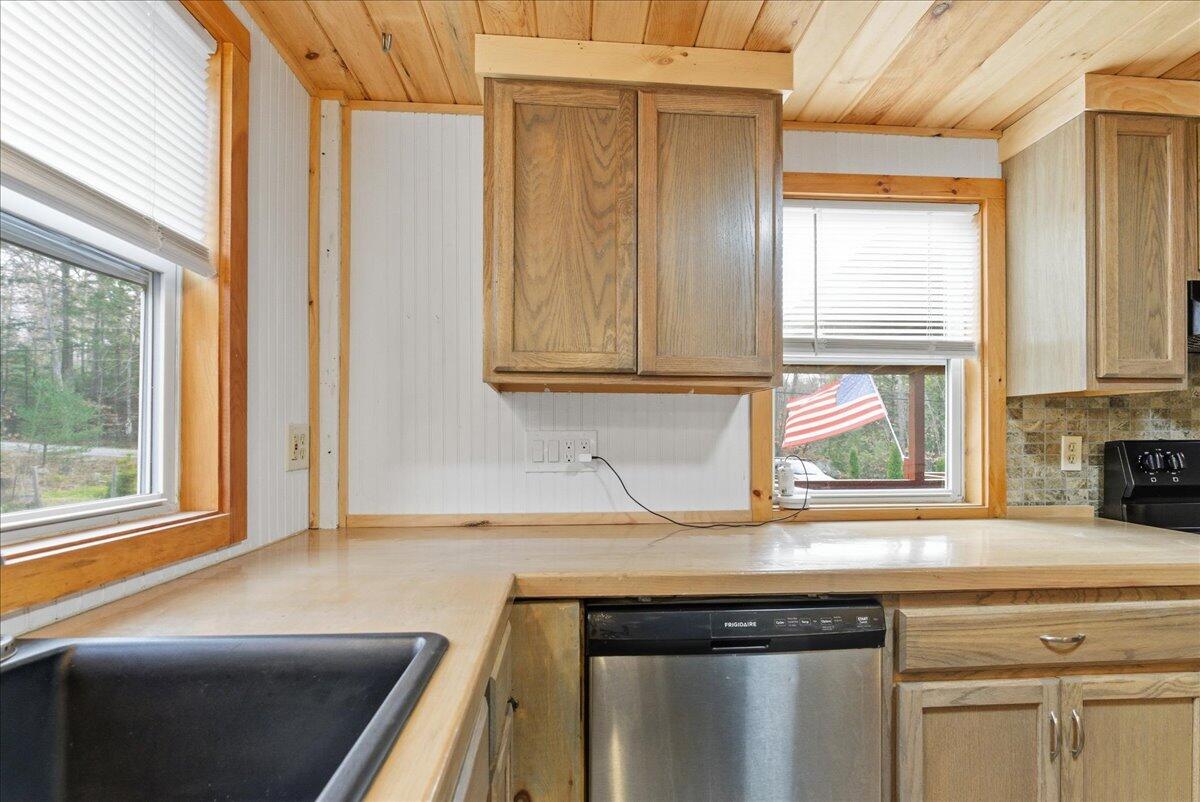 271 Bennett Road New Gloucester ME 04260