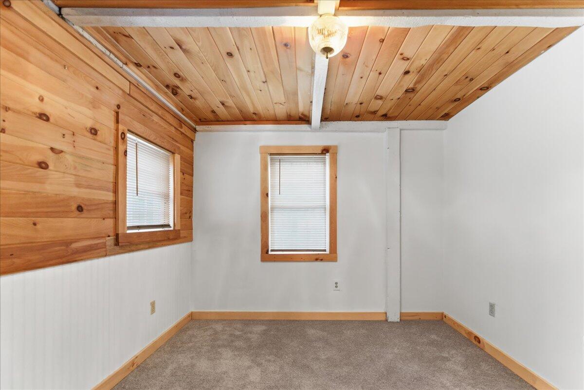 271 Bennett Road New Gloucester ME 04260