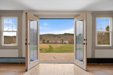 11 Woodbury Way Verona Island ME 04416