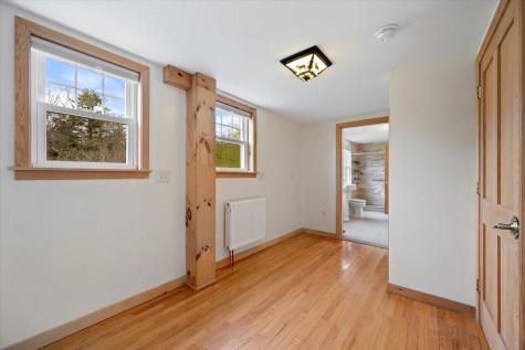 11 Woodbury Way Verona Island ME 04416
