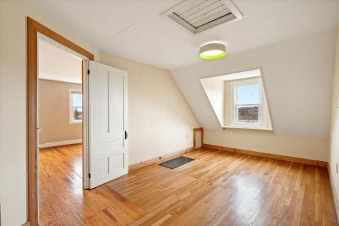 11 Woodbury Way Verona Island ME 04416