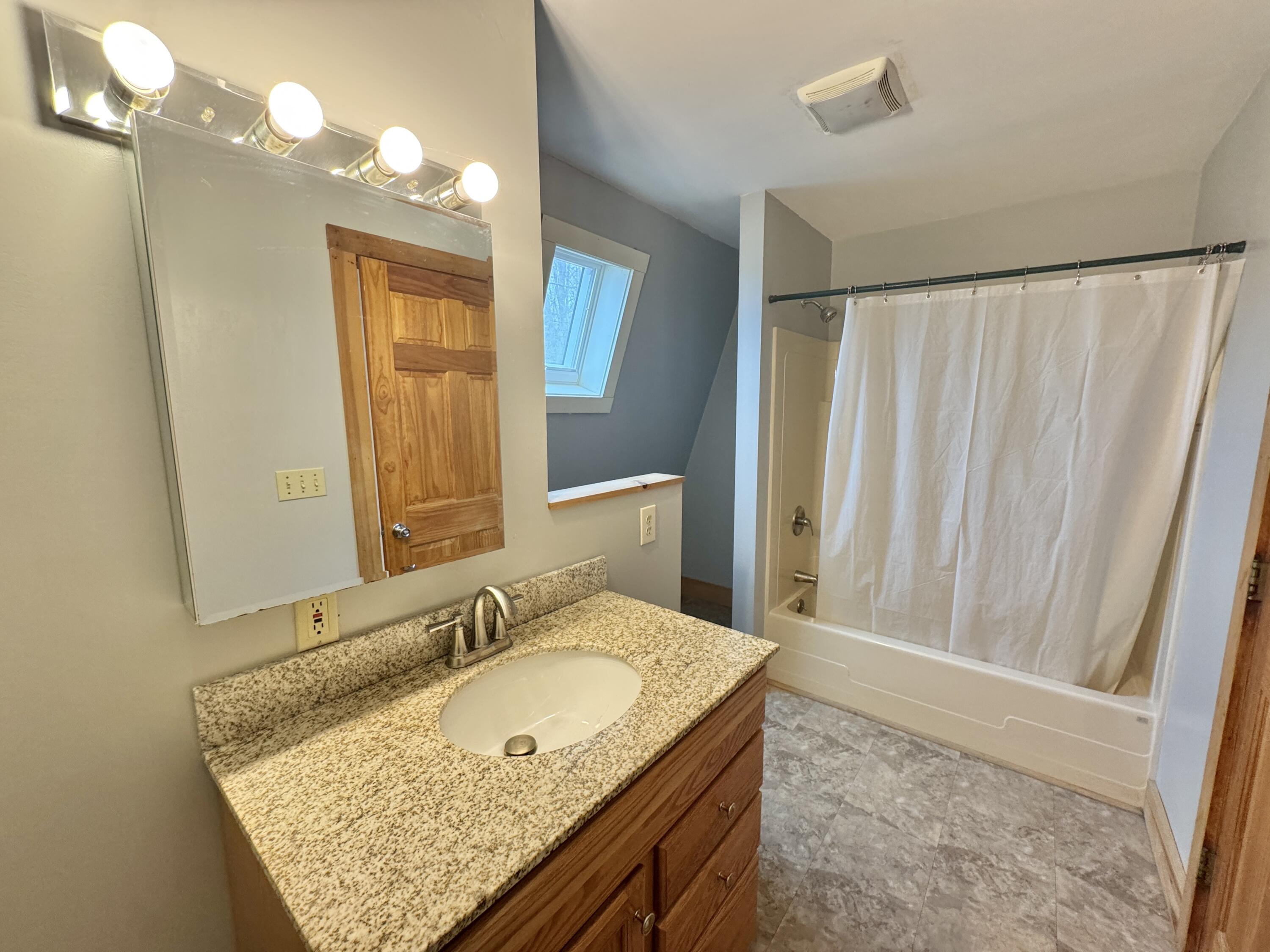 11 Woodbury Way Verona Island ME 04416
