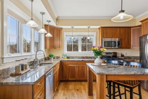 12 Cleaves Farm Road Falmouth ME 04105