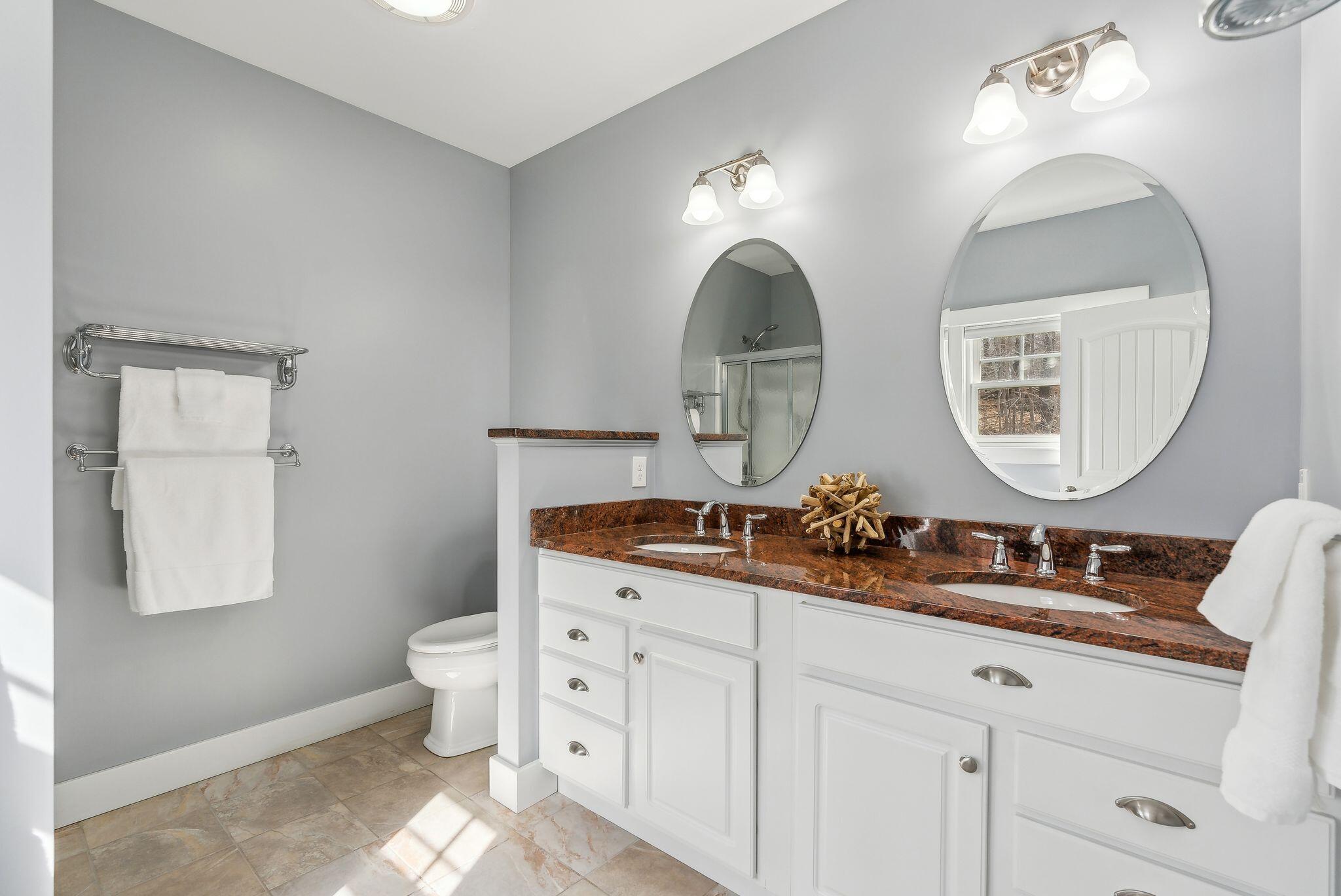 12 Cleaves Farm Road Falmouth ME 04105