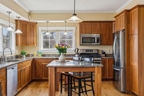 12 Cleaves Farm Road Falmouth ME 04105