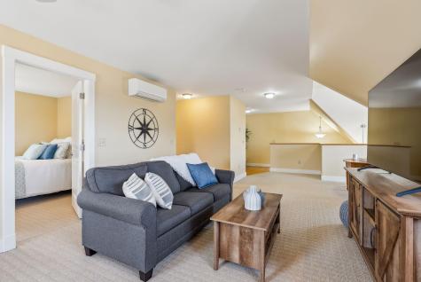 12 Cleaves Farm Road Falmouth ME 04105