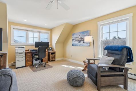 12 Cleaves Farm Road Falmouth ME 04105