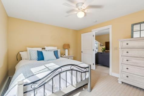 12 Cleaves Farm Road Falmouth ME 04105