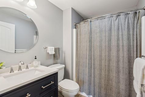 12 Cleaves Farm Road Falmouth ME 04105