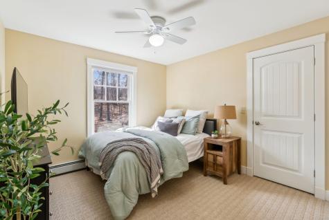 12 Cleaves Farm Road Falmouth ME 04105