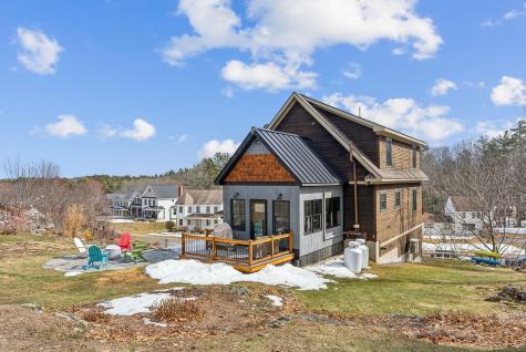 12 Cleaves Farm Road Falmouth ME 04105