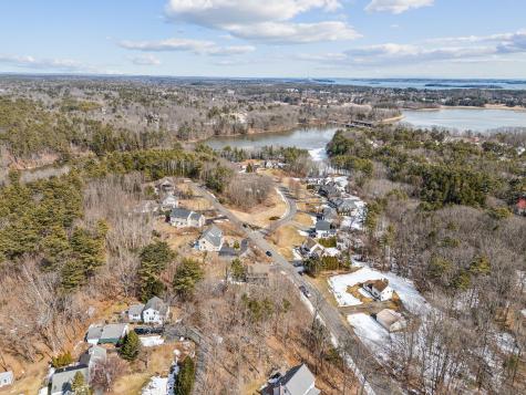 12 Cleaves Farm Road Falmouth ME 04105