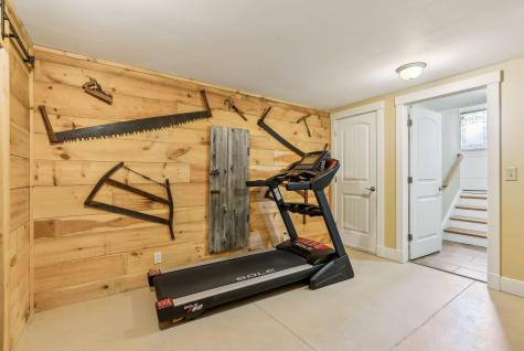 12 Cleaves Farm Road Falmouth ME 04105