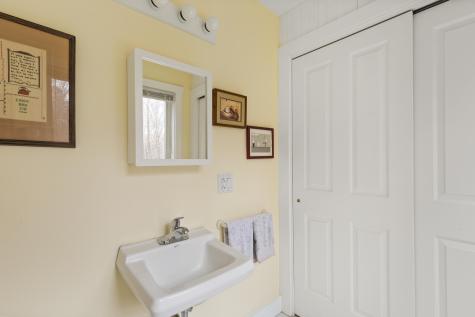 33 Crest Street Northport ME 04849