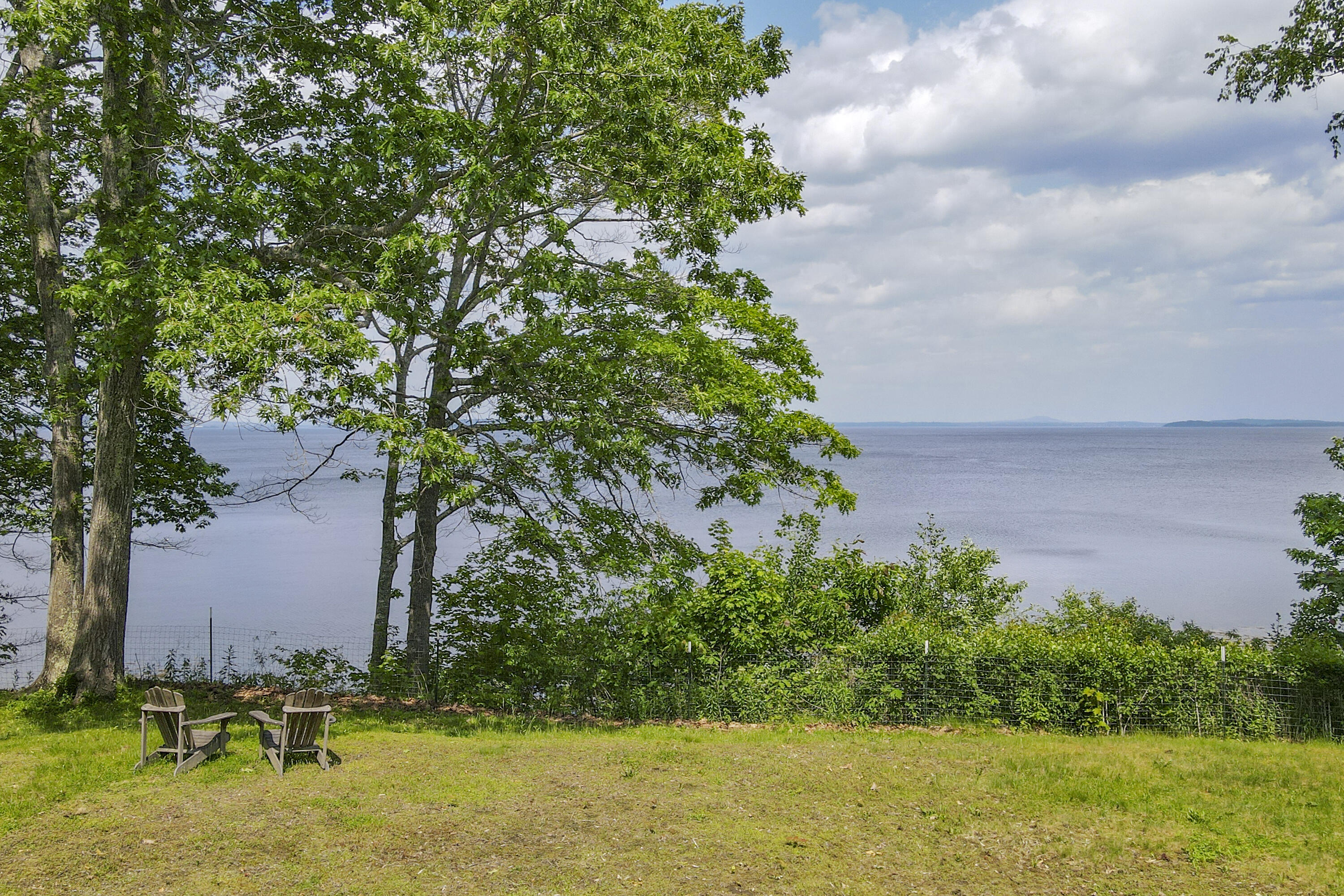 33 Crest Street Northport ME 04849