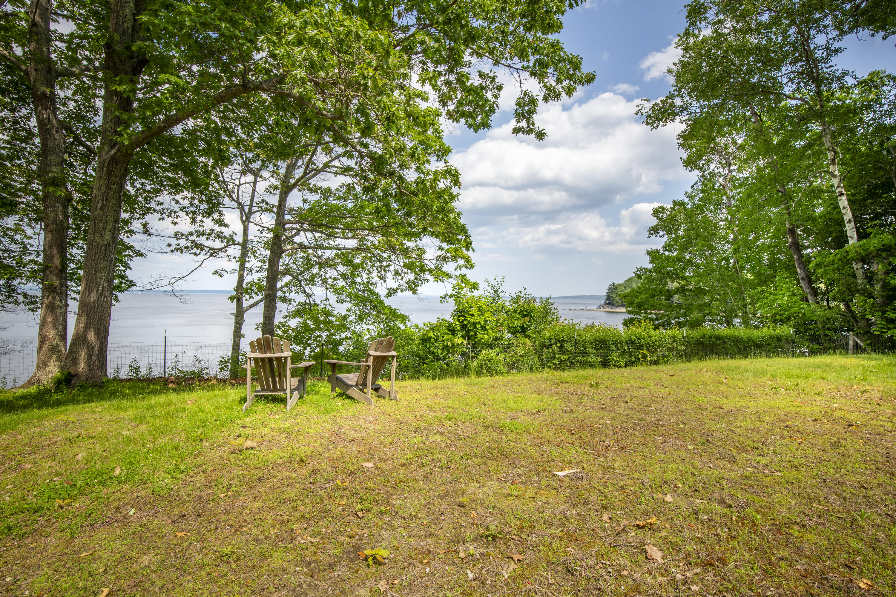 33 Crest Street Northport ME 04849