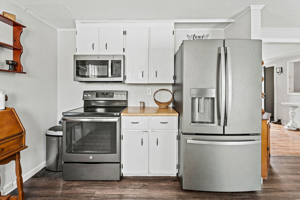 611 Horseback Road Carmel ME 04419