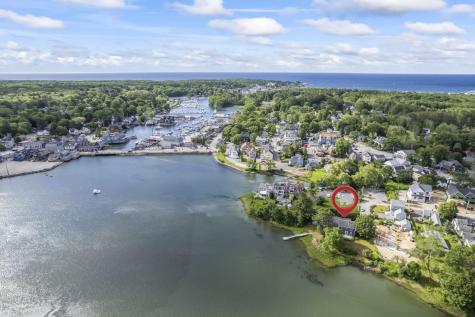 16 Christensen Lane Kennebunk ME 04043