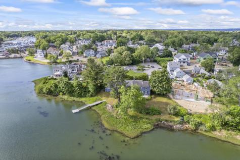 16 Christensen Lane Kennebunk ME 04043