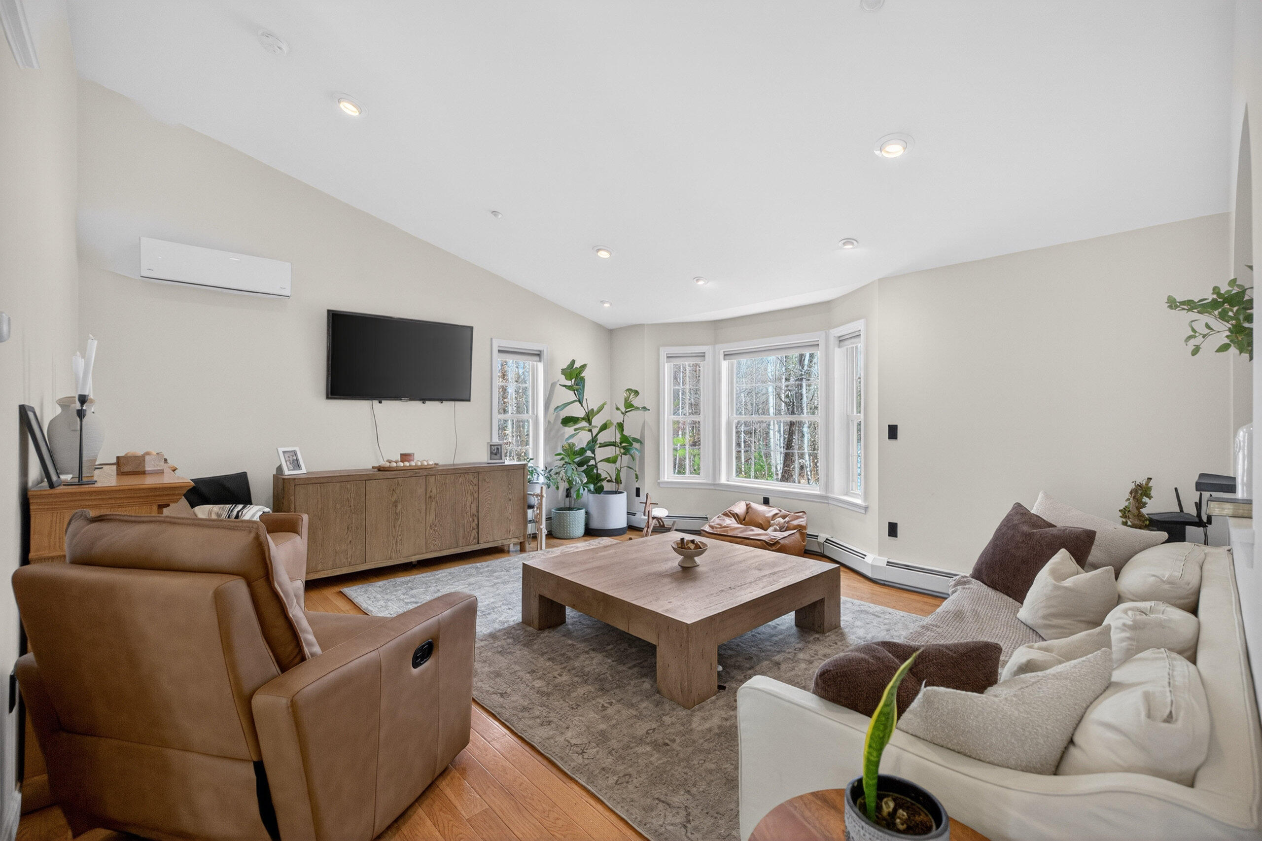 179 Egypt Road Raymond ME 04071