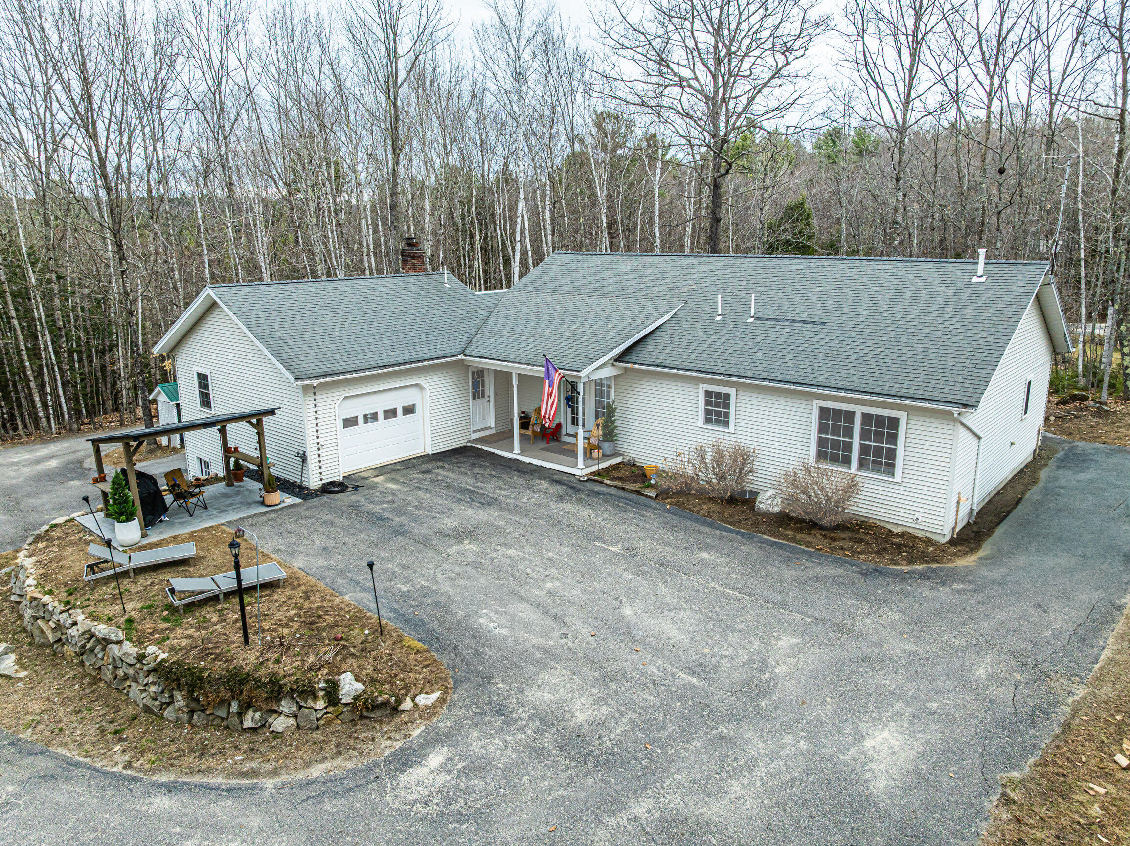 179 Egypt Road Raymond ME 04071