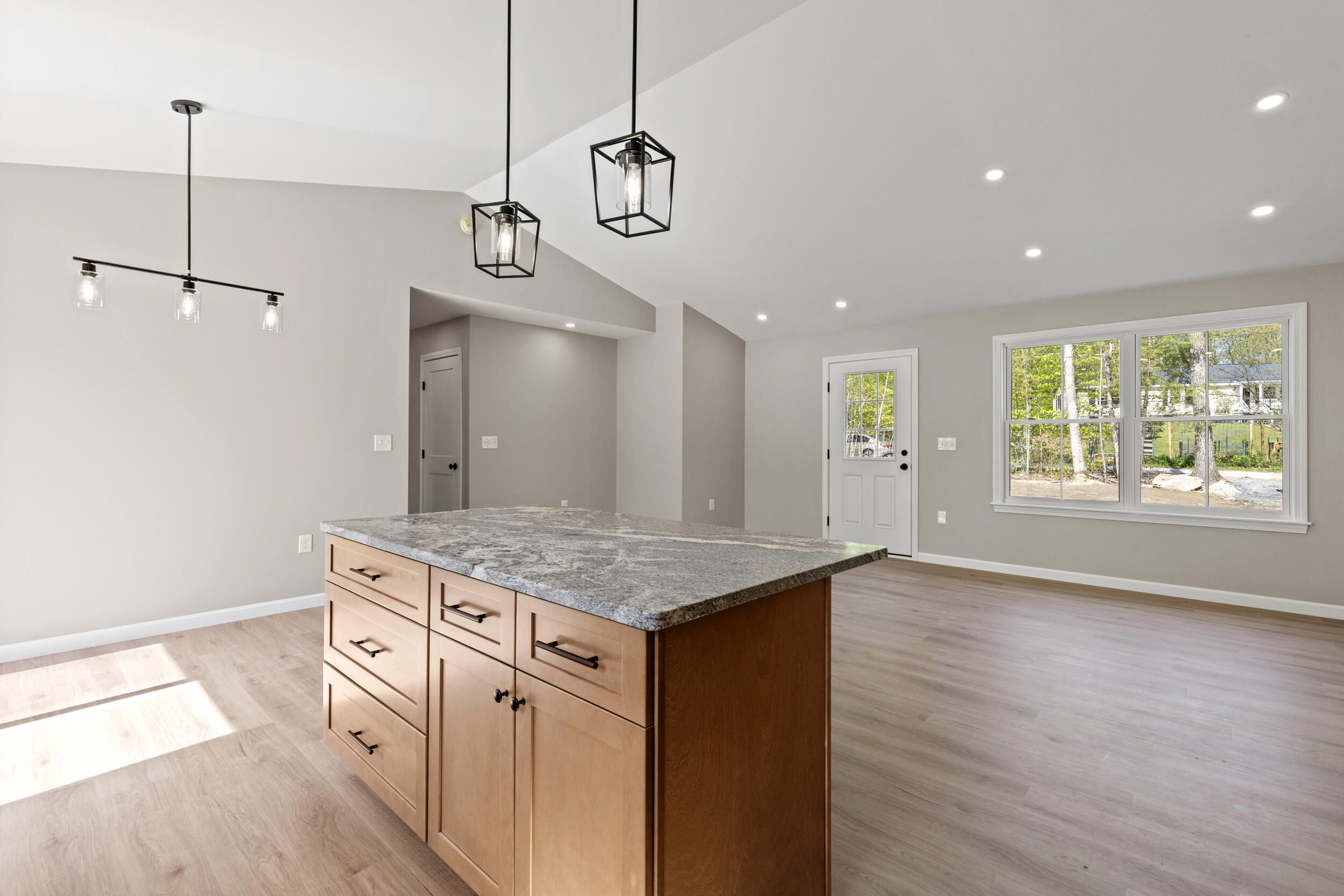 193 Dunton Road Naples ME 04055