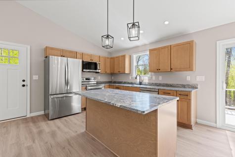 193 Dunton Road Naples ME 04055