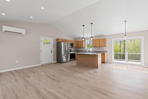 193 Dunton Road Naples ME 04055