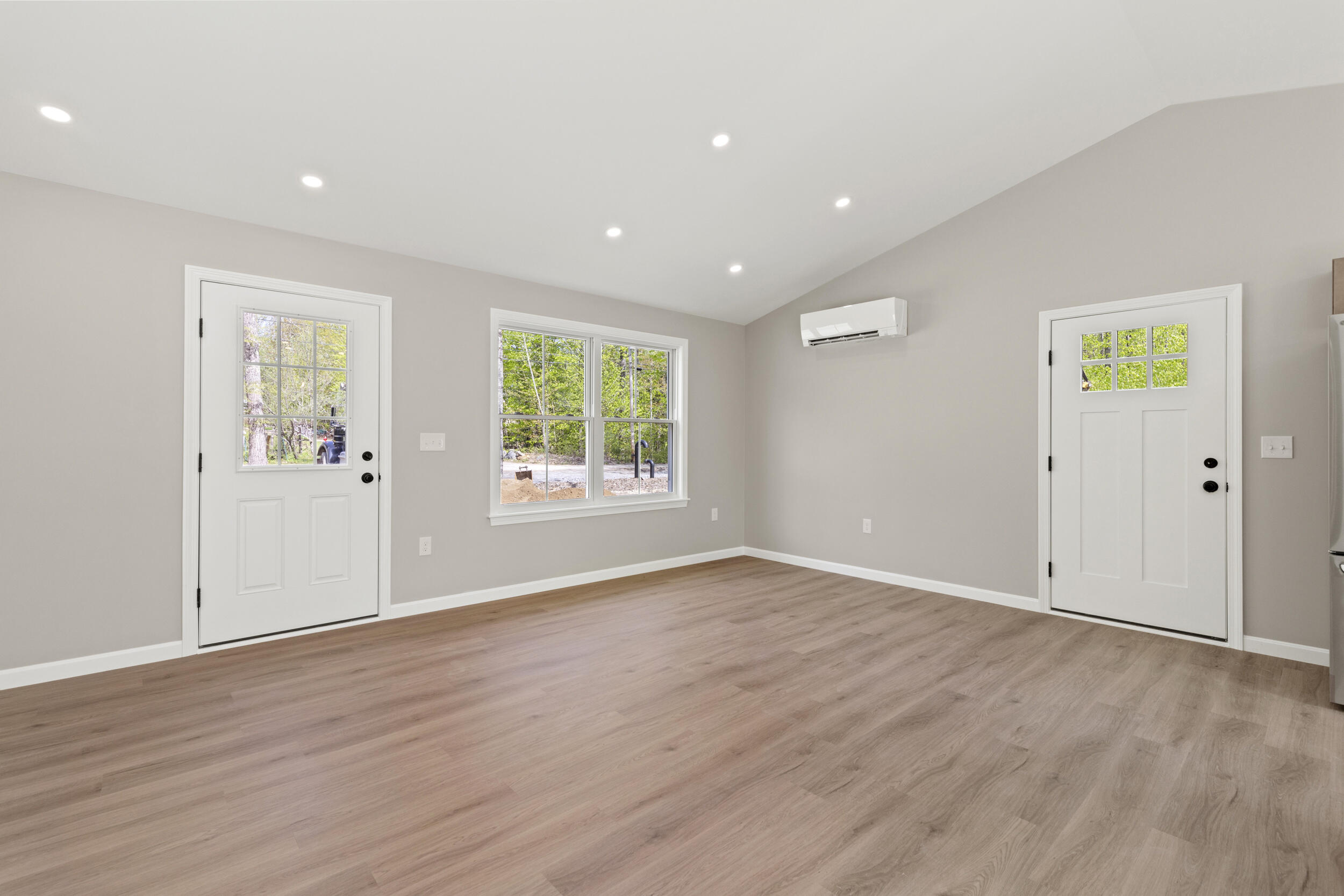 193 Dunton Road Naples ME 04055