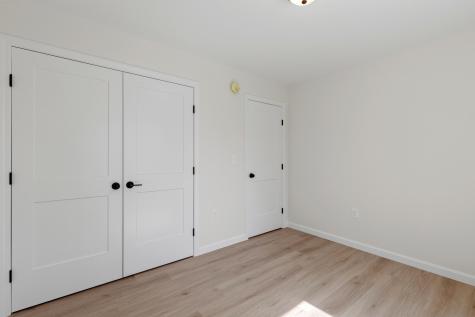 193 Dunton Road Naples ME 04055