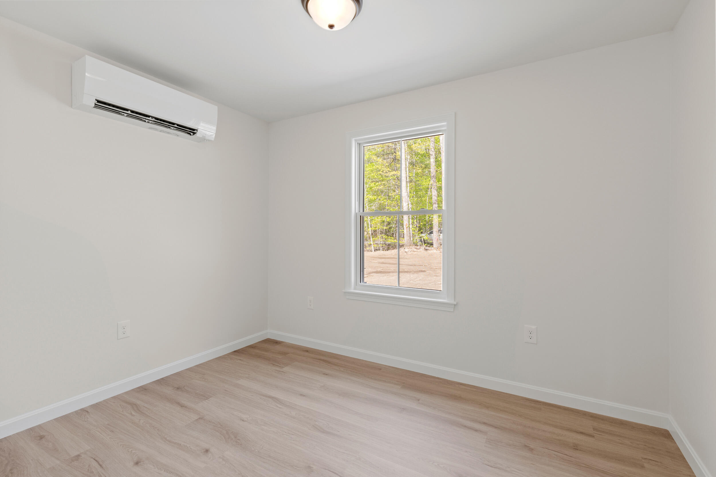 193 Dunton Road Naples ME 04055