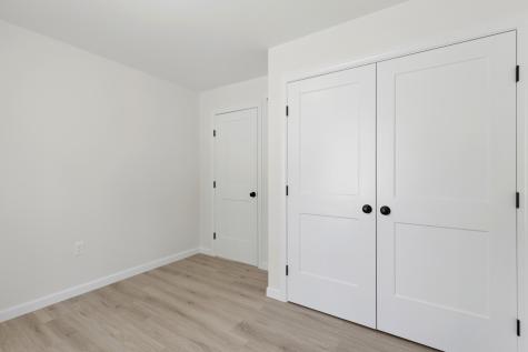 193 Dunton Road Naples ME 04055