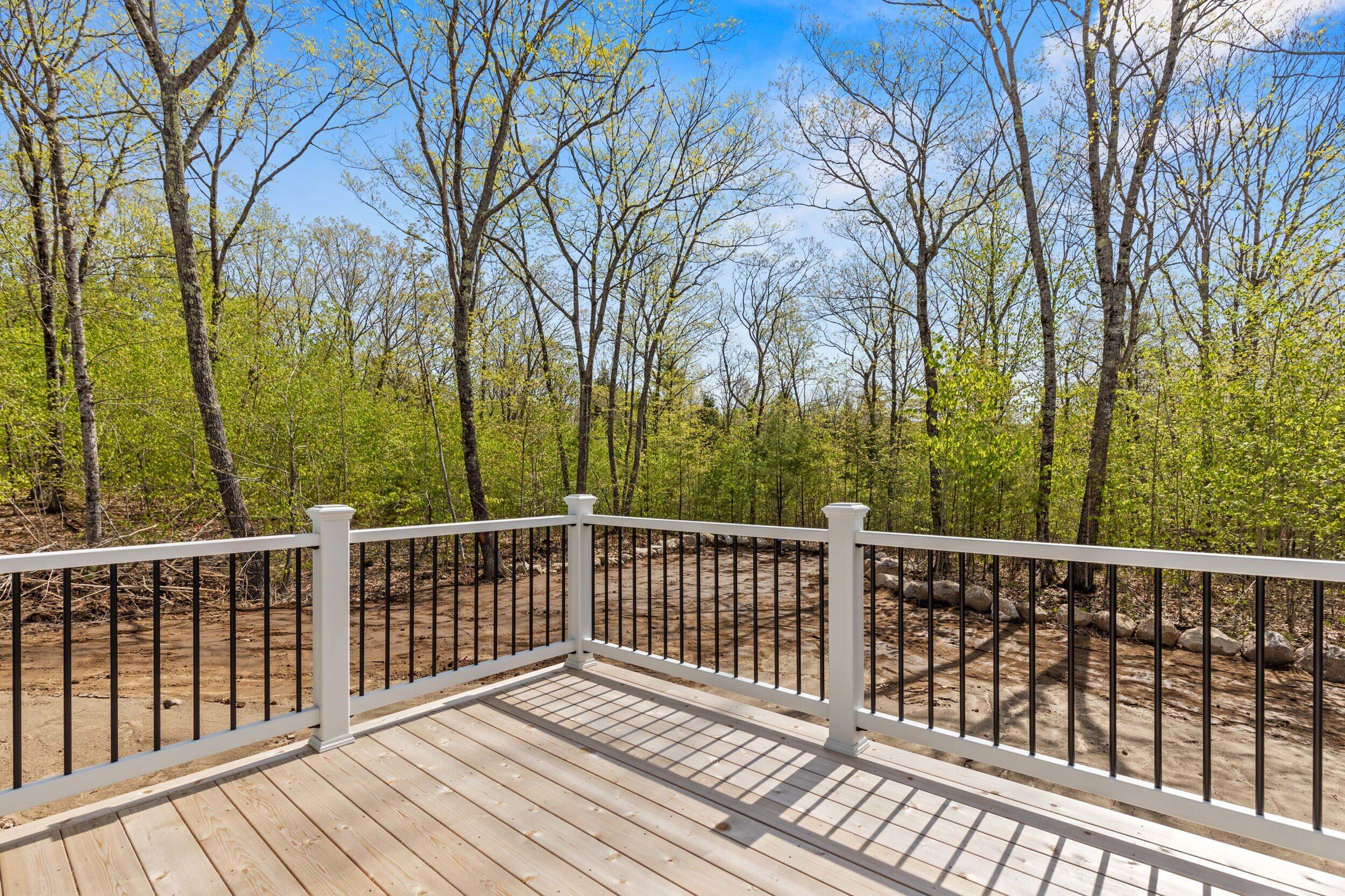 193 Dunton Road Naples ME 04055