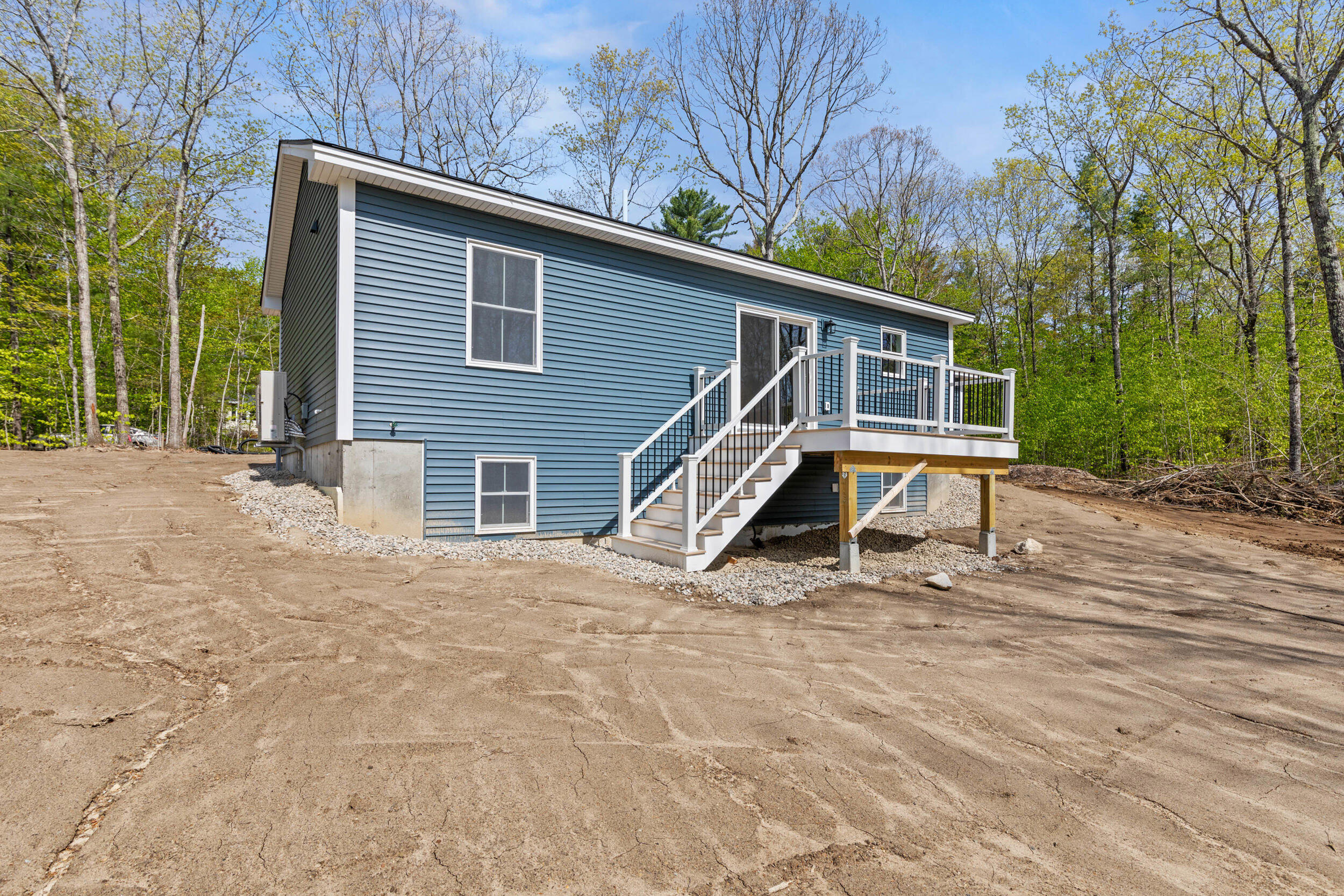 193 Dunton Road Naples ME 04055