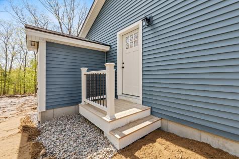 193 Dunton Road Naples ME 04055