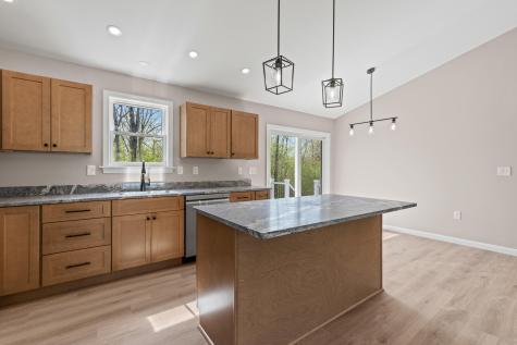 193 Dunton Road Naples ME 04055