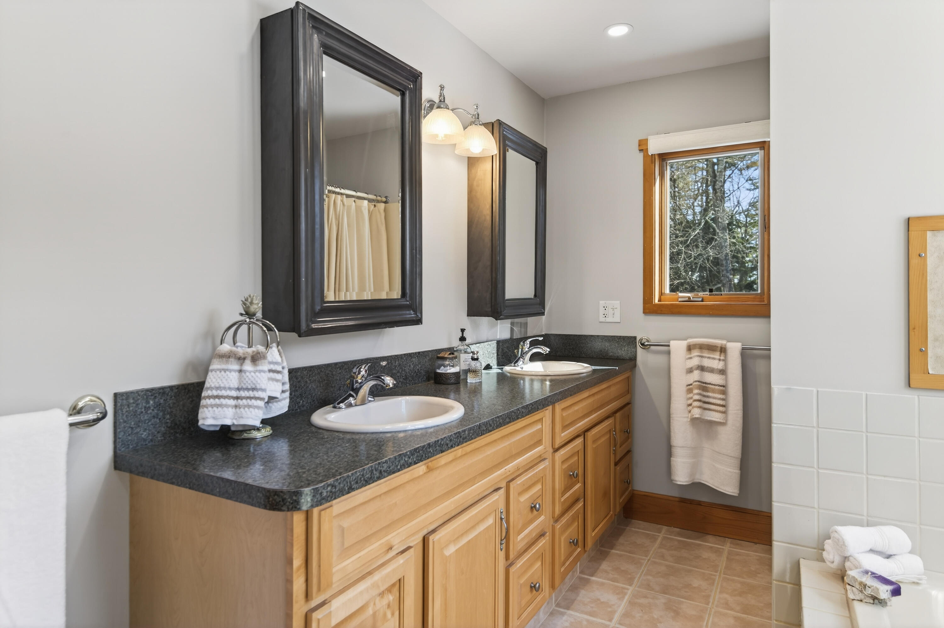 81 Ledgebrook Lane Norway ME 04268