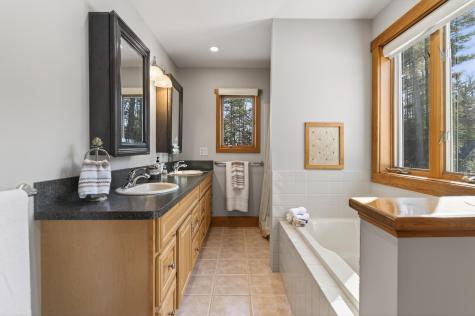 81 Ledgebrook Lane Norway ME 04268
