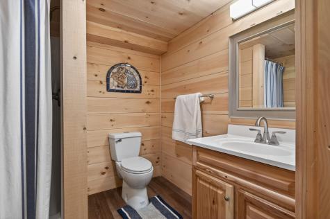 81 Ledgebrook Lane Norway ME 04268