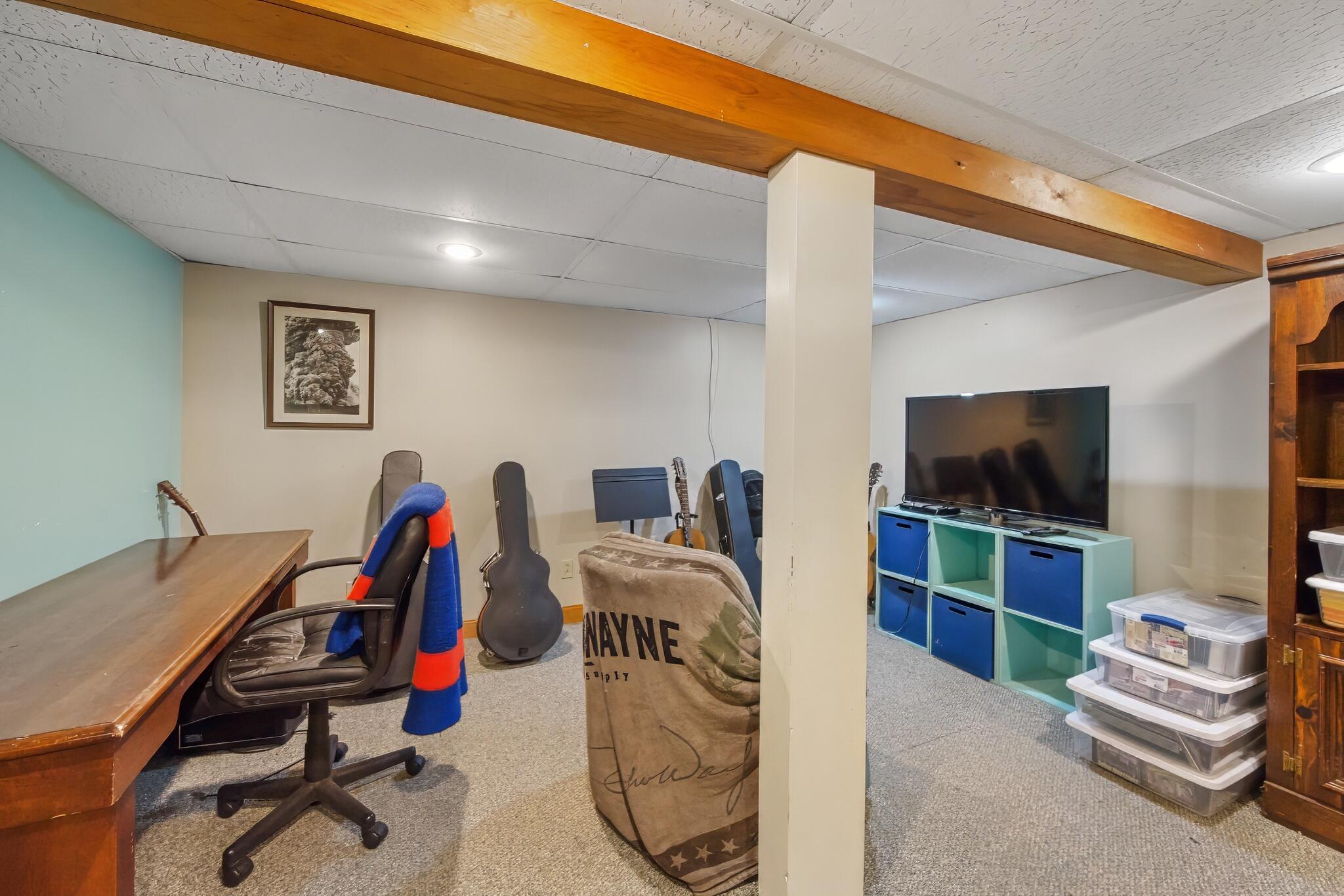 69 Cottage Street Hampden ME 04444