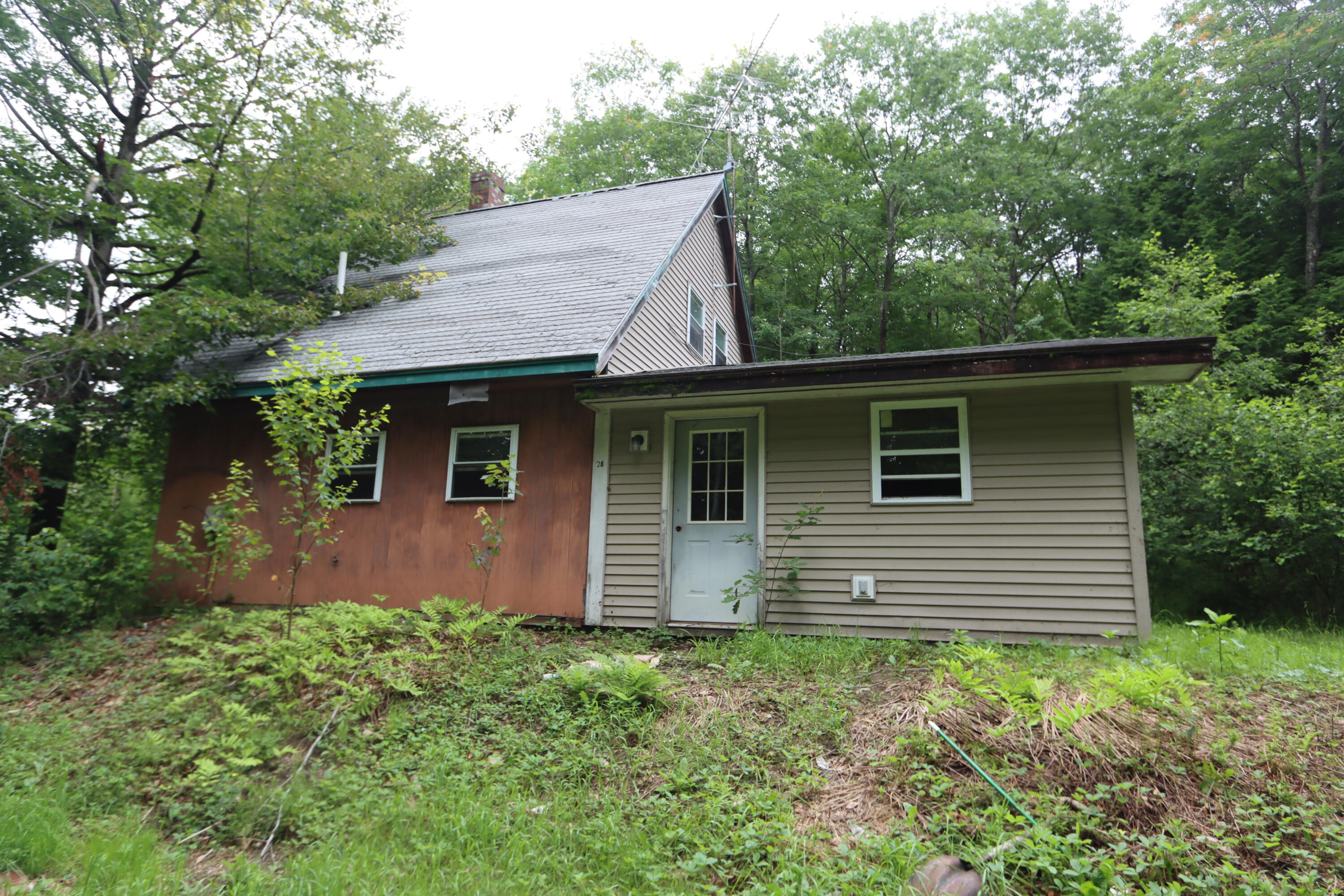 28 Hutchins Lane Winthrop ME 04364